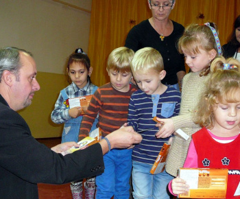 Aktuality / 23.10.2015 V Kultúrnom dome sa konalo posedenie so Sklabinskými občanmi  staršími ako 60 rokov pri príležitosti mesiaca 