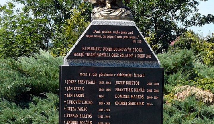 1. fotografia fotogalérie Kultúra / Pamätník vďaky Kňazom pôsobiacim v Sklabinskej farnosti od roku 1643 - foto
